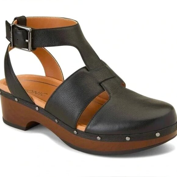 Vionic Faye Clogs Black Leather Size 8 COMFORT Heel Sandals ANKLE STRAP STUDDED - Picture 1 of 9